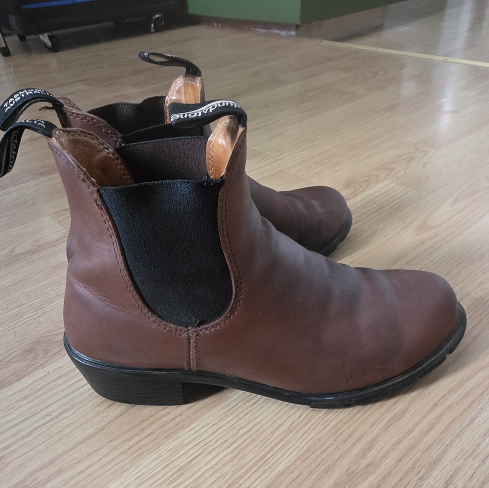 Custom Blundstone Healed Boots